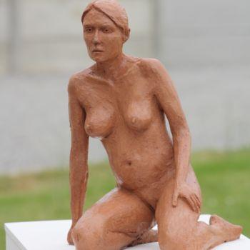 Skulptur mit dem Titel "FLO ou la force tra…" von Denis Thebaudeau, Original-Kunstwerk, Terra cotta