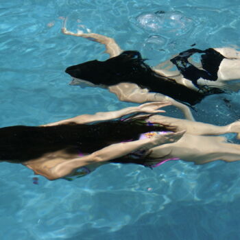 Fotografie mit dem Titel "Swimming Beauties" von Derf Nick, Original-Kunstwerk, Digitale Fotografie