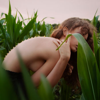 Photographie intitulée "Faceless, CORN seri…" par Diana Kondra, Œuvre d'art originale, Photographie numérique