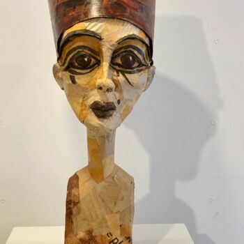Sculpture titled "Ll'Egyptienne" by Didier Mori, Original Artwork, Cardboard