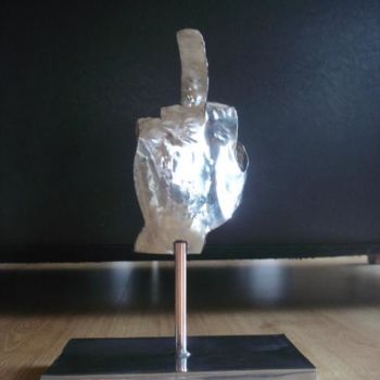Скульптура под названием "Fuck" - Gepo, Подлинное произведение искусства, Металлы