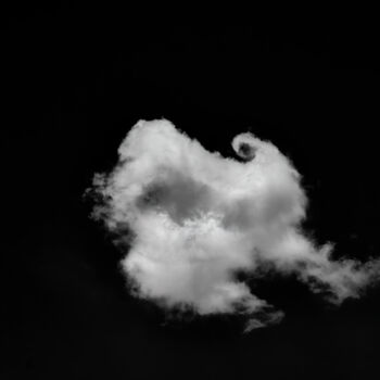 Фотография под названием "Ghost in the sky" - Dimitrios Paterakis, Подлинное произведение искусства, Цифровая фотография