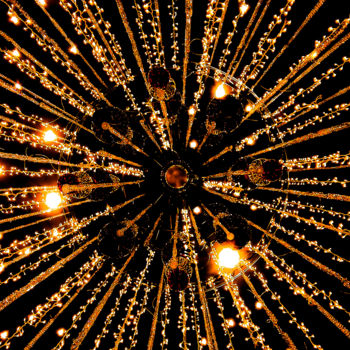 Фотография под названием "chandelier-2" - Dinil Samarasinha, Подлинное произведение искусства, Цифровая фотография