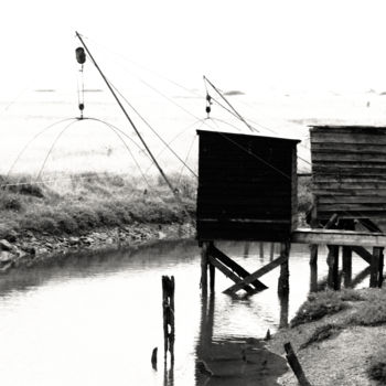 Photography titled "Cabane pêche noirmo…" by Dol, Original Artwork
