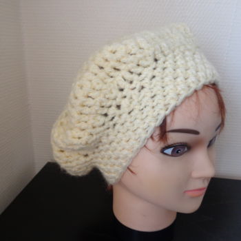 Artisanat intitulée "BERET BEIGE" par Domcreations35, Œuvre d'art originale, Chapeaux et casquettes