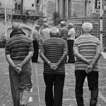 Fotografia intitolato "Passeggi Incrociati" da Domenico Guddo, Opera d'arte originale