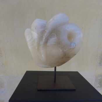 Sculpture intitulée "CAPTIVE" par Dominique Ferrandon-Lamy, Œuvre d'art originale, Pierre