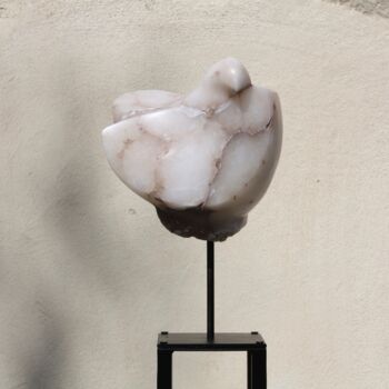Escultura titulada "Like a bird" por Dominique Ferrandon-Lamy, Obra de arte original, Piedra