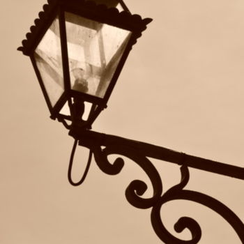 Fotografía titulada "Luminaire de rue 4" por Dominique Goujard, Obra de arte original