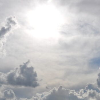 Photographie intitulée "soleil et nuages" par Dominique Goujard, Œuvre d'art originale