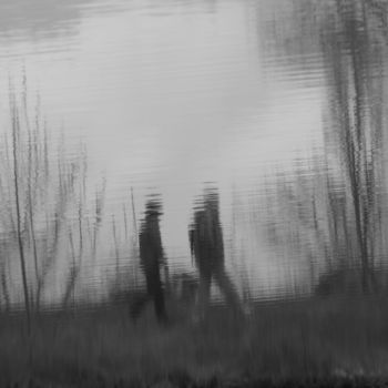 Photographie intitulée "Les fantômes du lac." par Dominique Sandor, Œuvre d'art originale