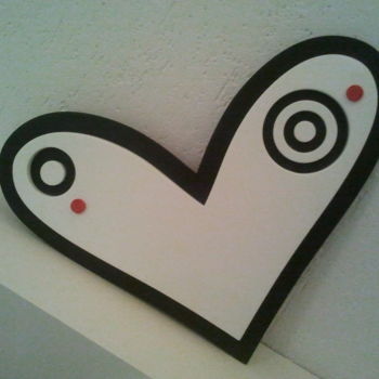 Sculpture titled "red heart VIII" by Patrícia Azoni, Original Artwork, Wood