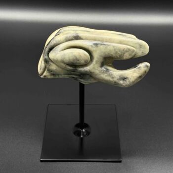 Скульптура под названием "Fossile" - Edith Bk, Подлинное произведение искусства, Камень