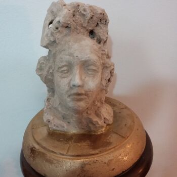 Escultura intitulada "La sognatrice" por Edo Romildo Chiari, Obras de arte originais, Pedra