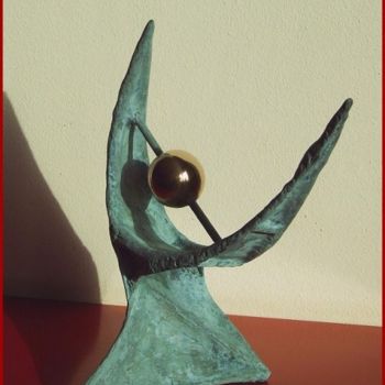 Sculpture titled "La bola fija." by Edsel Selberie (E-Art Explosion.), Original Artwork, Other