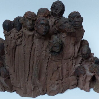 「Lost Generations」というタイトルの彫刻 Edw Sculptureによって, オリジナルのアートワーク