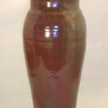 Escultura intitulada "Lidded jar, 16" X 5…" por J., Obras de arte originais