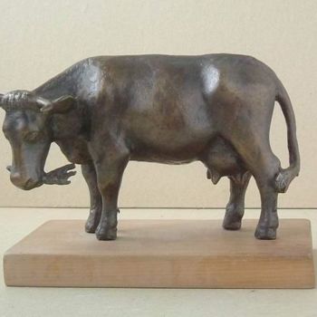 Sculpture titled "A cow" by Alexander Efimov, Original Artwork