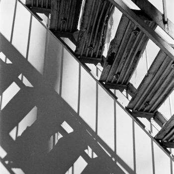 Photographie intitulée "Shadow steps" par Ekaterina Kastalskaya, Œuvre d'art originale, Photographie argentique