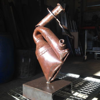 Sculpture intitulée "EldeKan "Steel Hear…" par Eldekan, Œuvre d'art originale, Métaux