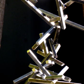 Sculpture intitulée "EldeKan "Chaos"" par Eldekan, Œuvre d'art originale, Métaux
