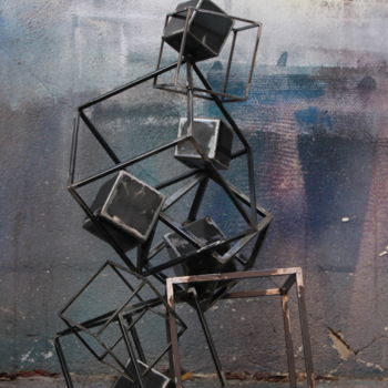 Skulptur mit dem Titel "EldeKan "High Cubes…" von Eldekan, Original-Kunstwerk, Metalle