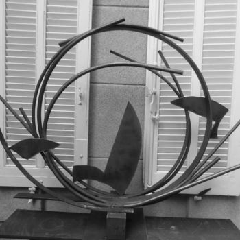 Скульптура под названием "EldeKan "Sail aroun…" - Eldekan, Подлинное произведение искусства, Металлы