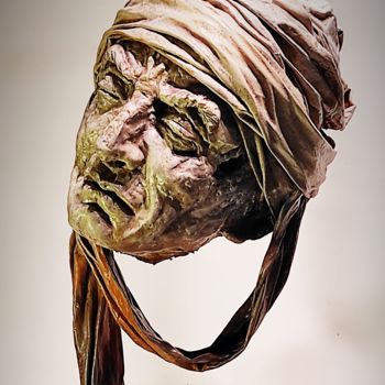 「"Tired Traveler I"」というタイトルの彫刻 Elena Kraftによって, オリジナルのアートワーク, 粘土