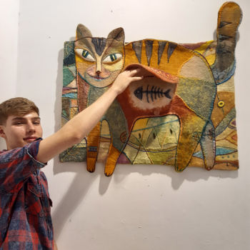 Textile Art titled "Well-fed Cat" by Elena Tzirulnik, Original Artwork, Textile fiber Mounted on Wood Panel