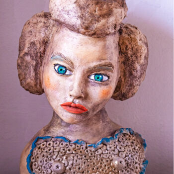 Sculpture titled "Denise" by Elena Uljancic, Original Artwork, Ceramics