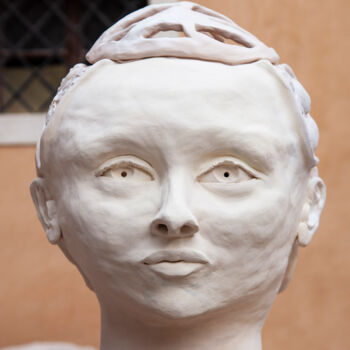 Sculpture titled "The woman in my head" by Elena Uljancic, Original Artwork, Ceramics