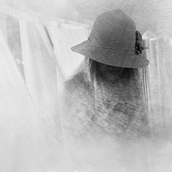 제목이 "The veil"인 사진 Elena Raceala로, 원작, 조작된 사진