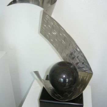 Sculpture intitulée "ECLIPSE" par Luis Matos Sanchez, Œuvre d'art originale, Métaux