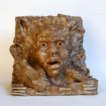 Sculptuur getiteld "La prisonnière des…" door Elie Diol, Origineel Kunstwerk, Karton