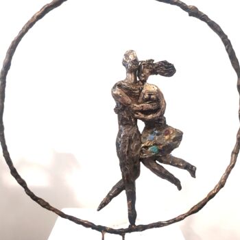 Sculpture intitulée "danse dans cercle" par Elisabeth Brainos, Œuvre d'art originale, Bronze