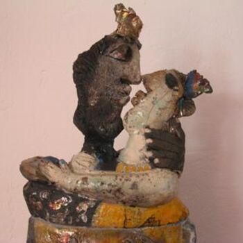 Sculpture titled "couple raku detail…" by Elisabeth Brainos, Original Artwork, Terra cotta