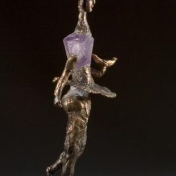 Sculpture intitulée "Elle avance, sereine" par Elisabeth Brainos, Œuvre d'art originale, Bronze