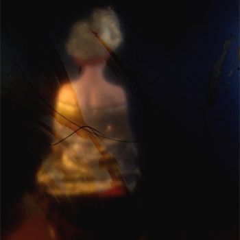 Photographie intitulée "assise au turban" par Elisabeth Brainos, Œuvre d'art originale