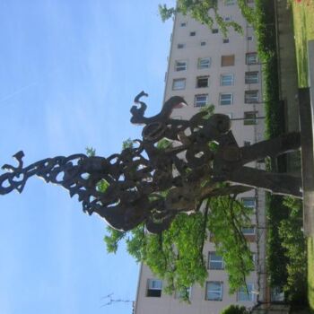 Sculpture titled "projet terminé et i…" by Elisabeth Faucheur, Original Artwork