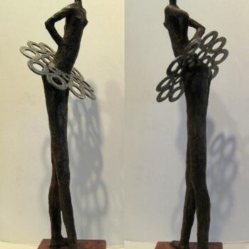 Sculptuur getiteld ""Danseuse tutu rond…" door Elisabeth Faucheur, Origineel Kunstwerk, Anders