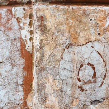 Photographie intitulée "mur romain.jpg" par Elisabeth Laplante, Œuvre d'art originale, Photographie numérique