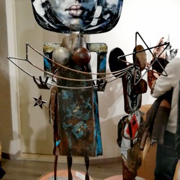 Escultura intitulada "La tête dans les ét…" por Élise Poinsenot, Obras de arte originais, Acrílico