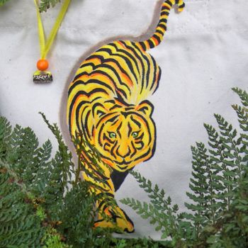 Textile Art με τίτλο "My tiger" από Nora Leynadier, Αυθεντικά έργα τέχνης, Αξεσουάρ