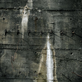 Photography titled "Concrete 2" by Elsa Lunghini, Original Artwork, Digital Photography Mounted on Aluminium