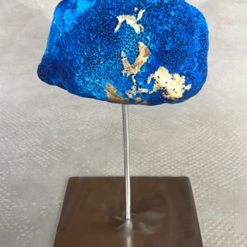 Sculpture titled "Continent sur pierre" by Emma Lapassouze, Original Artwork