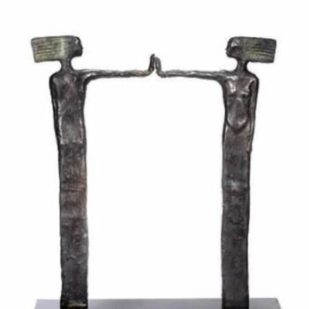 Sculptuur getiteld "STOP AND FOCUS" door Emmanuel Okoro, Origineel Kunstwerk, Hars