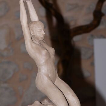 「statuette danseuse…」というタイトルの彫刻 Emmanuelle Bernardによって, オリジナルのアートワーク, セラミックス