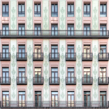 摄影 标题为“barcelona windows (…” 由Emmanuel Passeleu, 原创艺术品, 数码摄影
