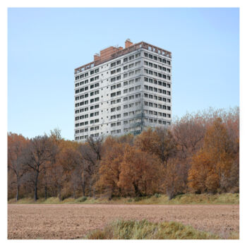 Photography titled "Toulouse Building I…" by Emmanuel Passeleu, Original Artwork, Digital Photography