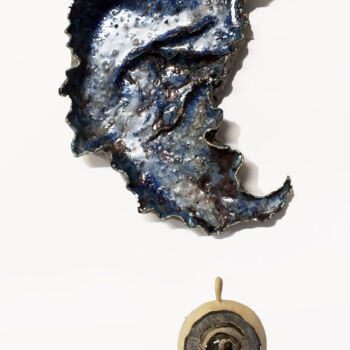 Sculpture titled "hole ears" by Enes Kılıç, Original Artwork, Ceramics